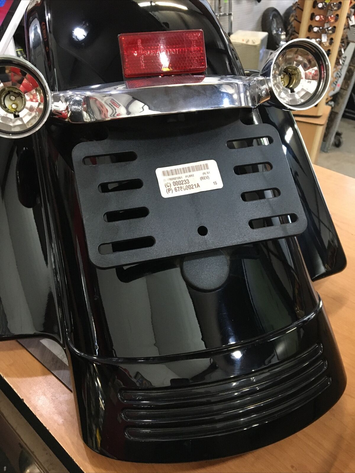 Harley Davidson Oem Rear Fender With Fascia And Turn Signals #59500165DH