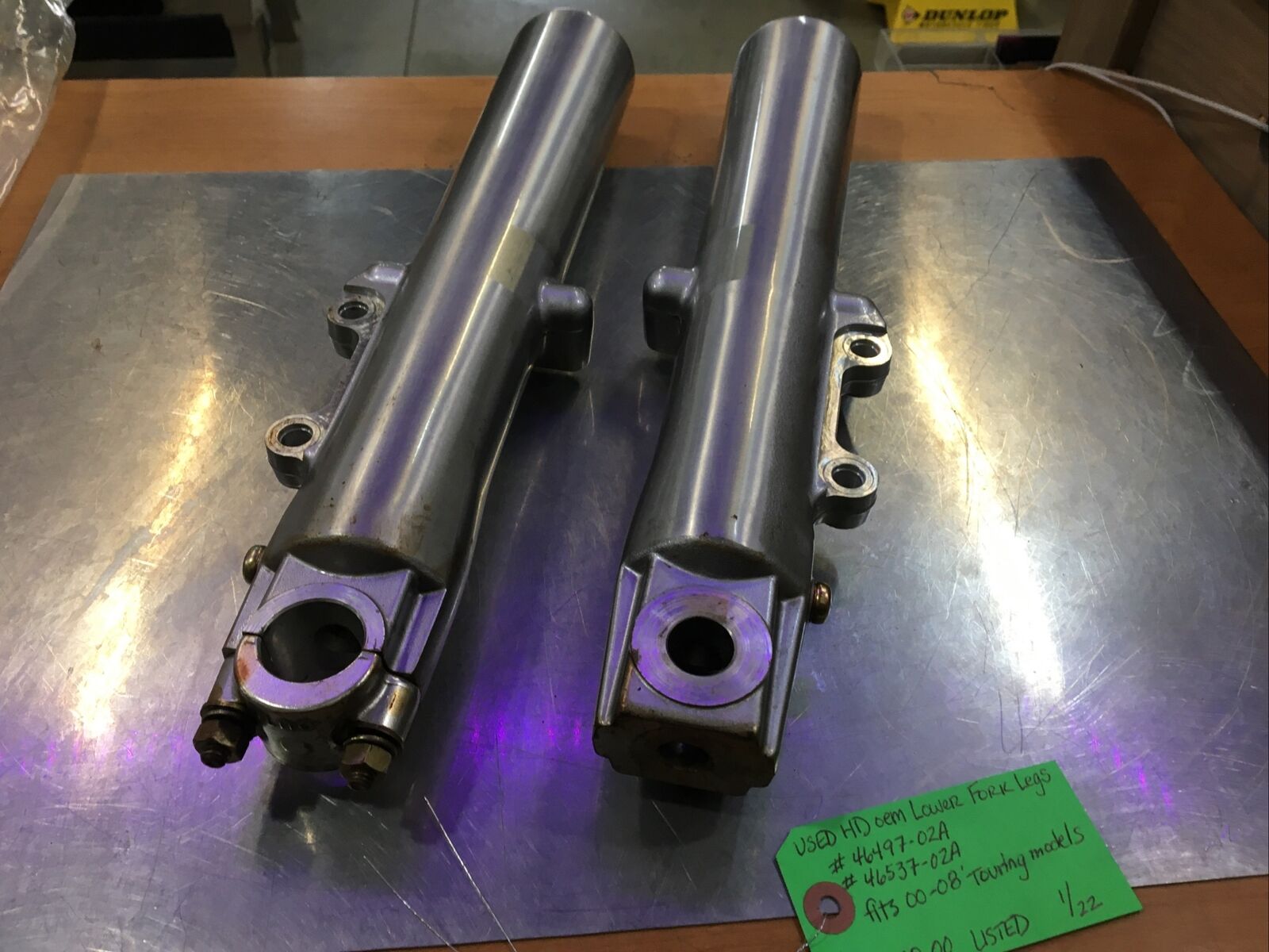 Harley Davidson oem Lower Fork Legs #46497-02A/46537-02A