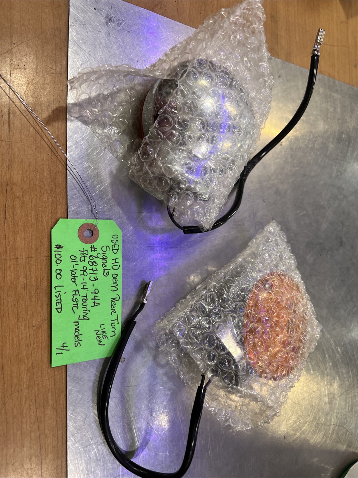 Harley Davidson oem Rear Turn Signals #68713-94A