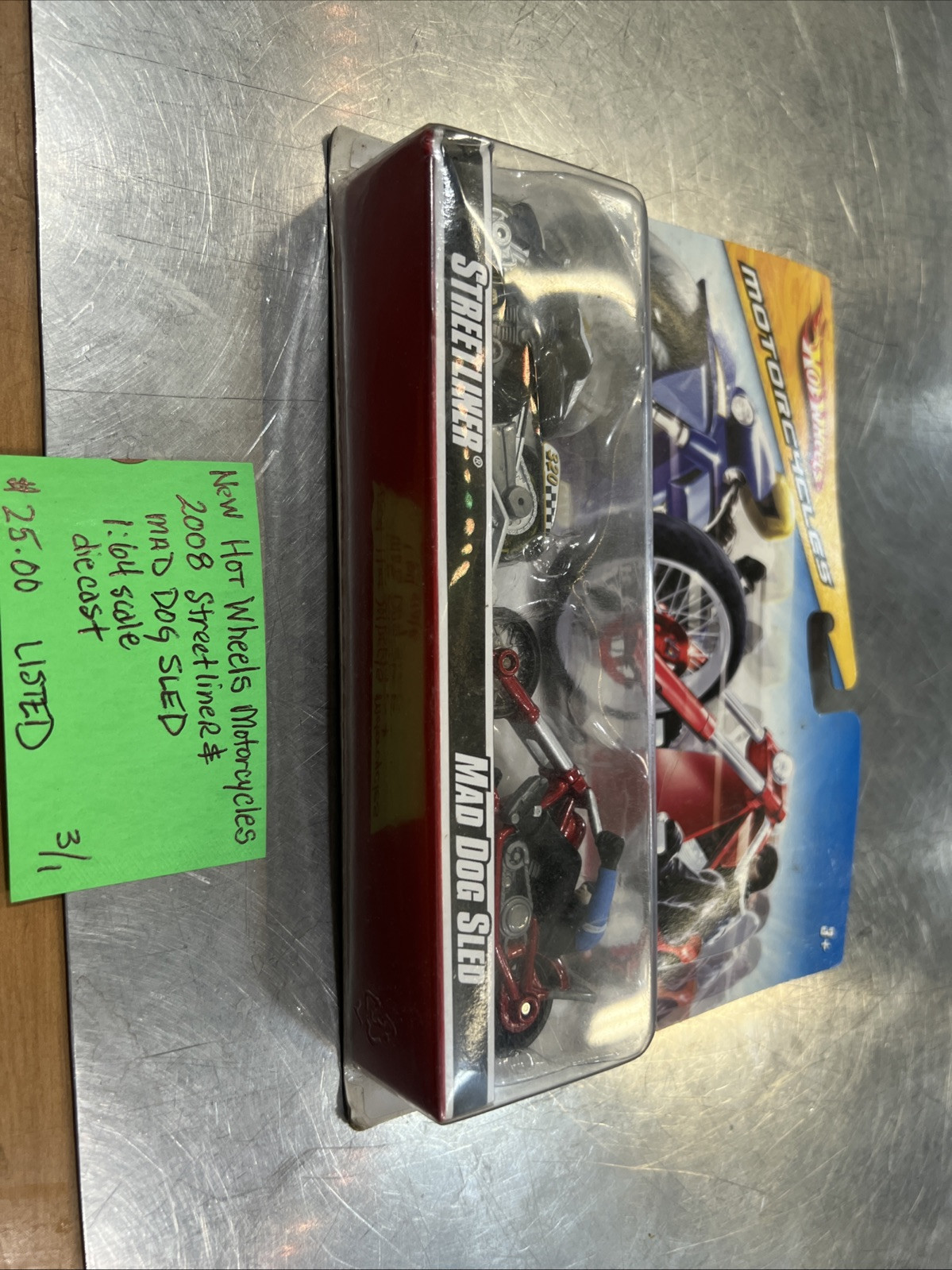 Hot Wheels Motorcycles 2008 Streetliner & Mad Dog Sled