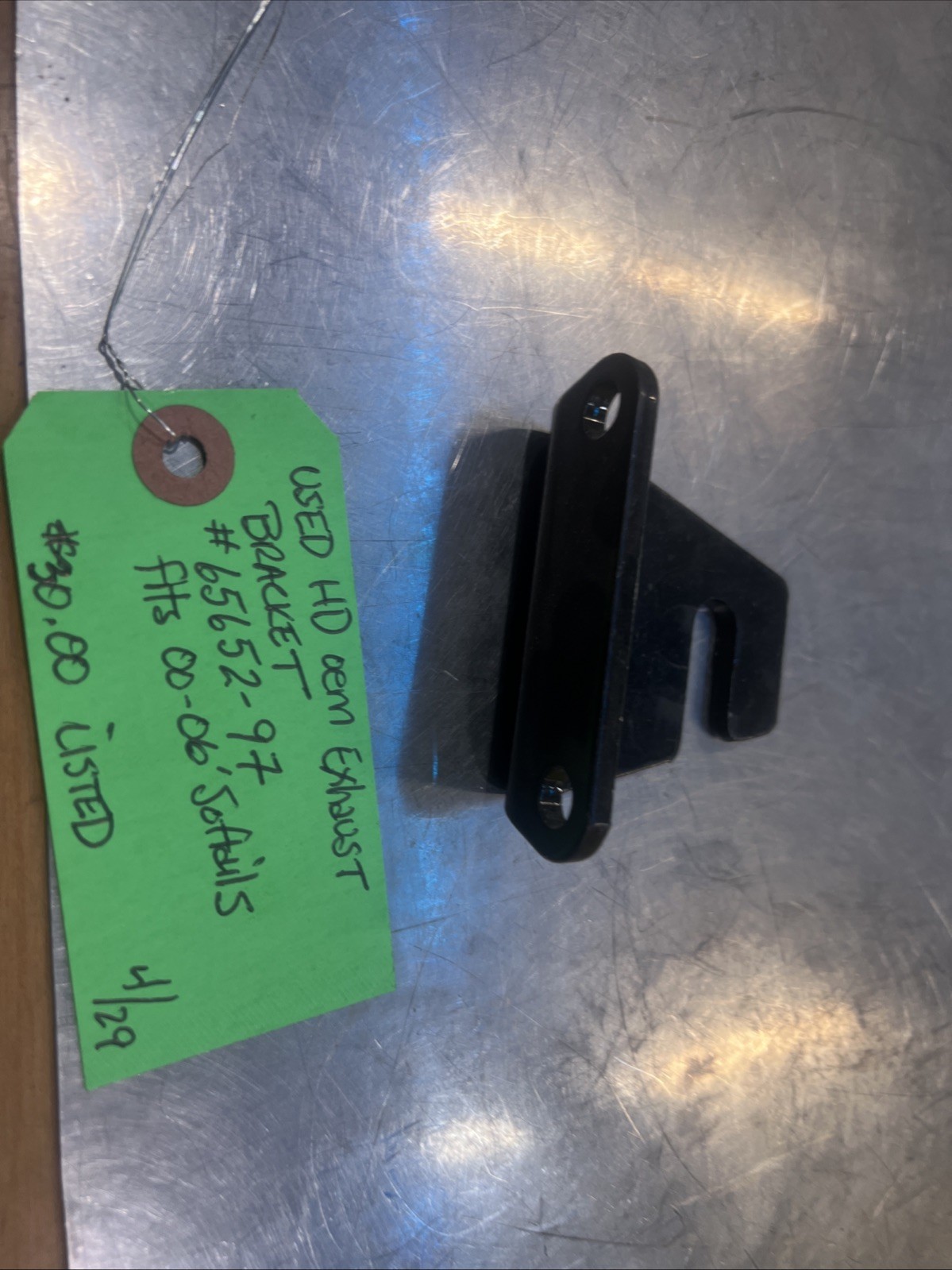 Harley Davidson oem Exhaust Bracket #65652-97