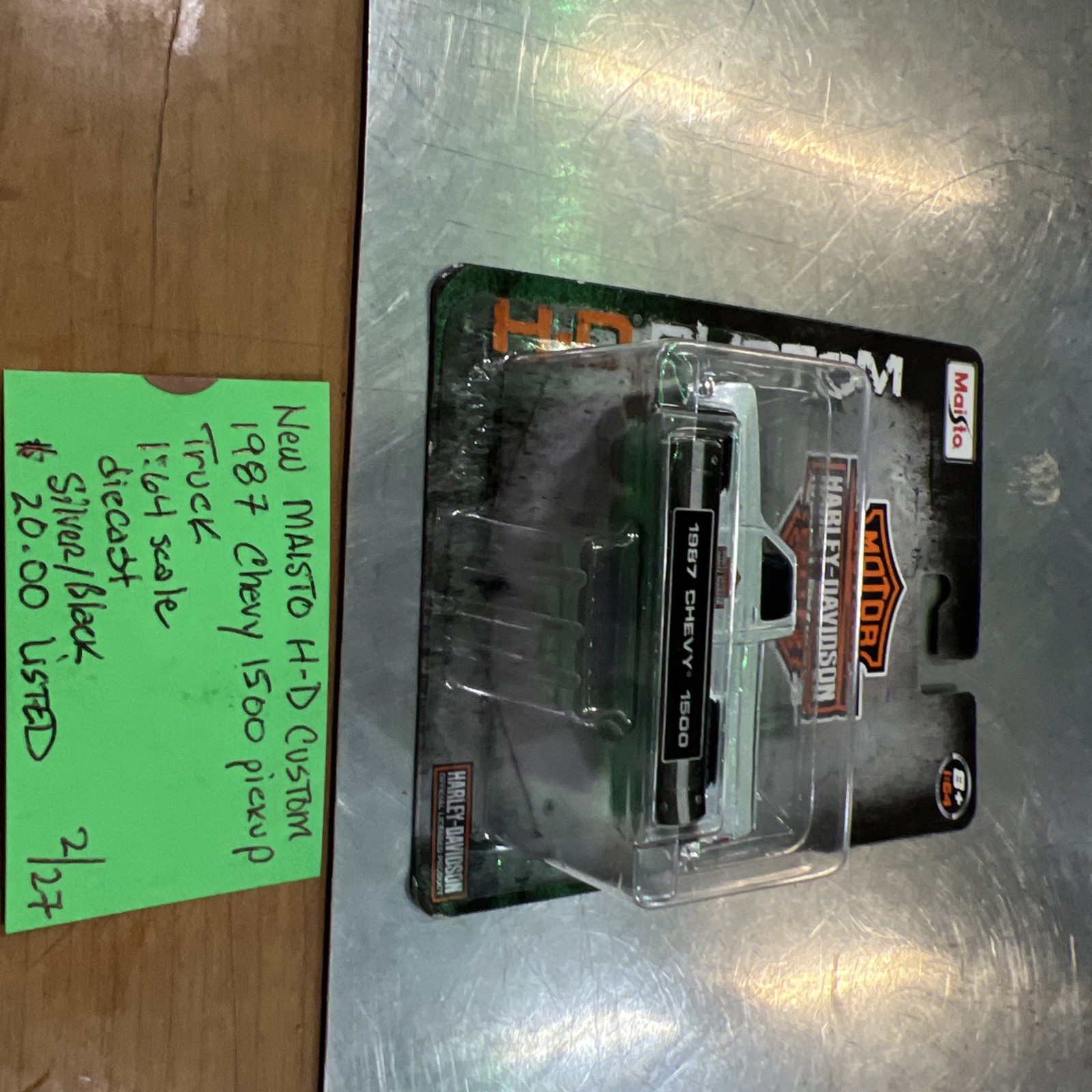 Maisto H-D Custom 1987 Chevy 1500 Pickup Truck