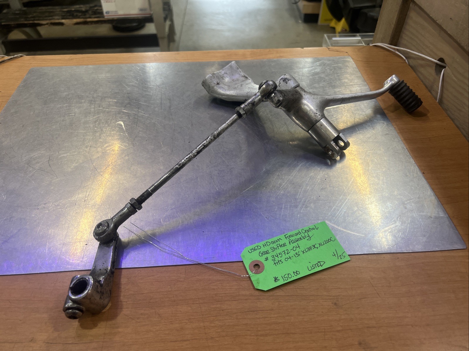 Harley Davidson oem Forward Control Gear Shifter Assembly #34572-04