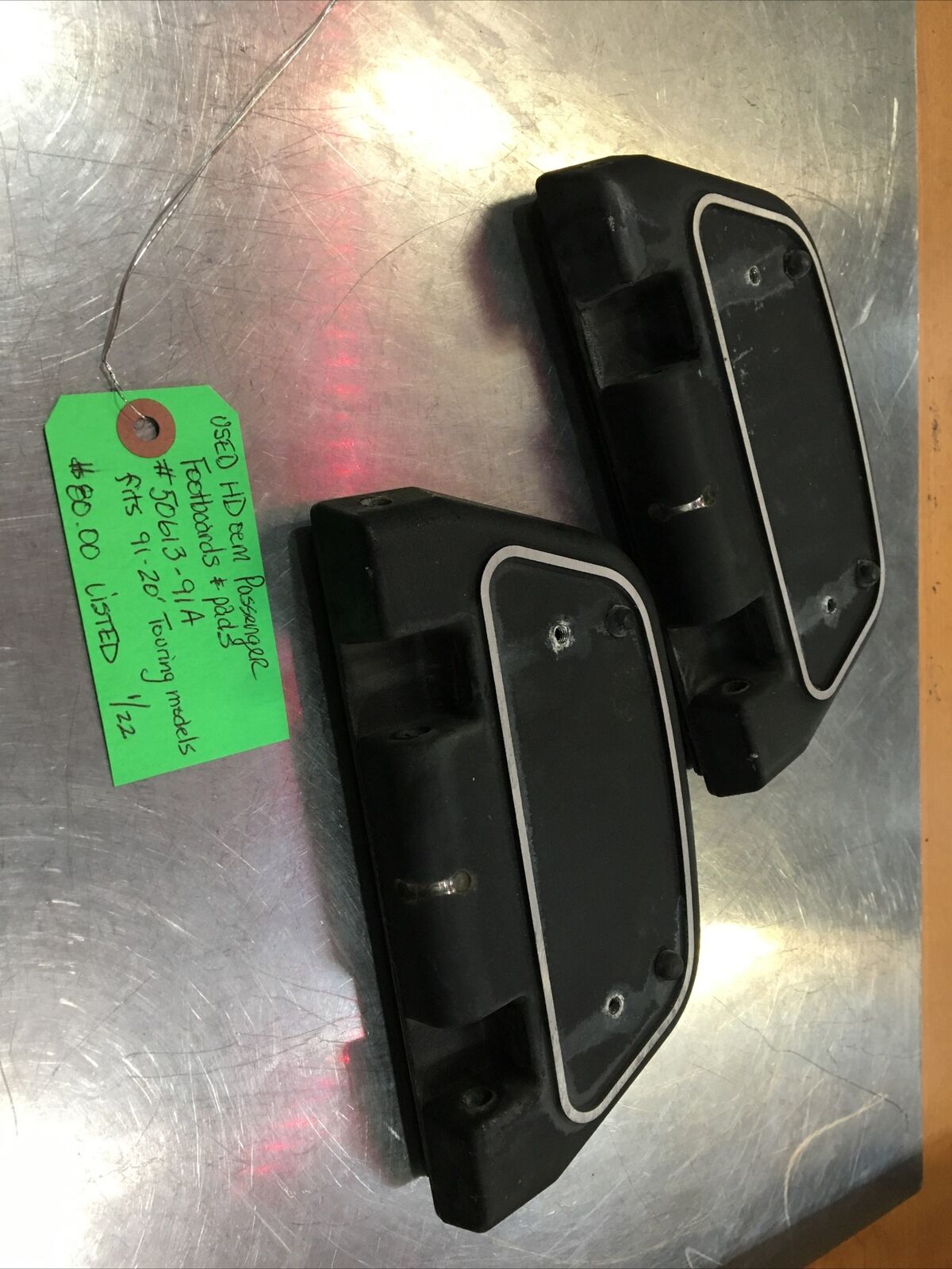 Harley Davidson oem Passenger Footboards & Pads #50613-91A