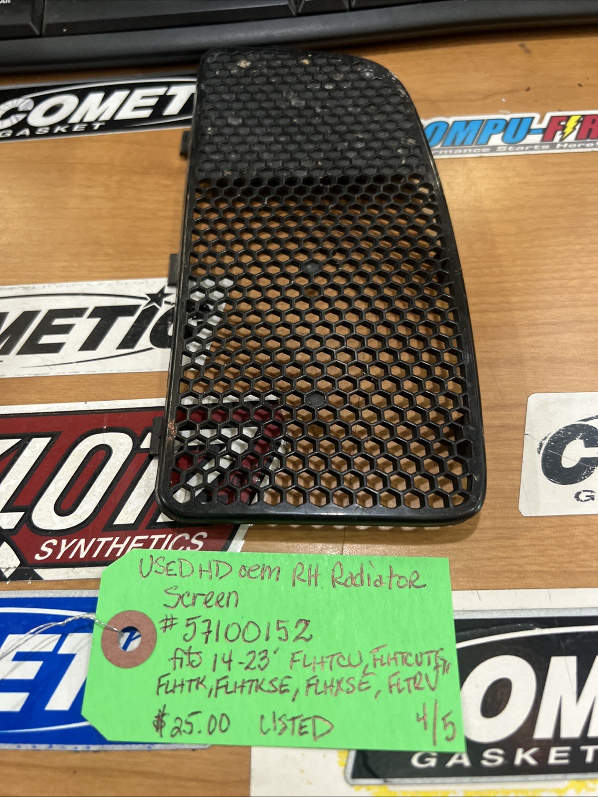 Harley Davidson oem RH Radiator Screen #57100152