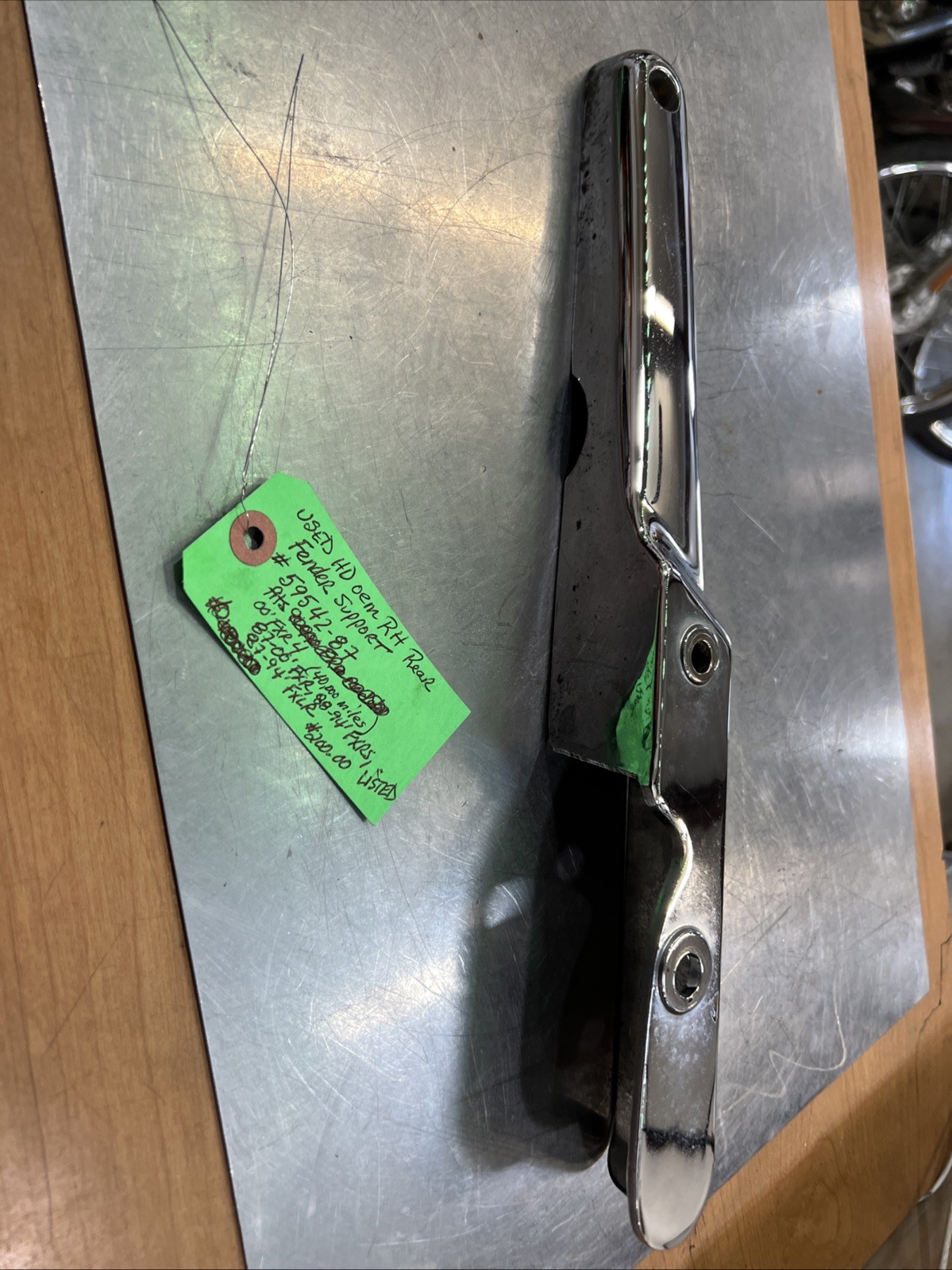 Harley Davidson oem RH Rear Fender Support #59542-87