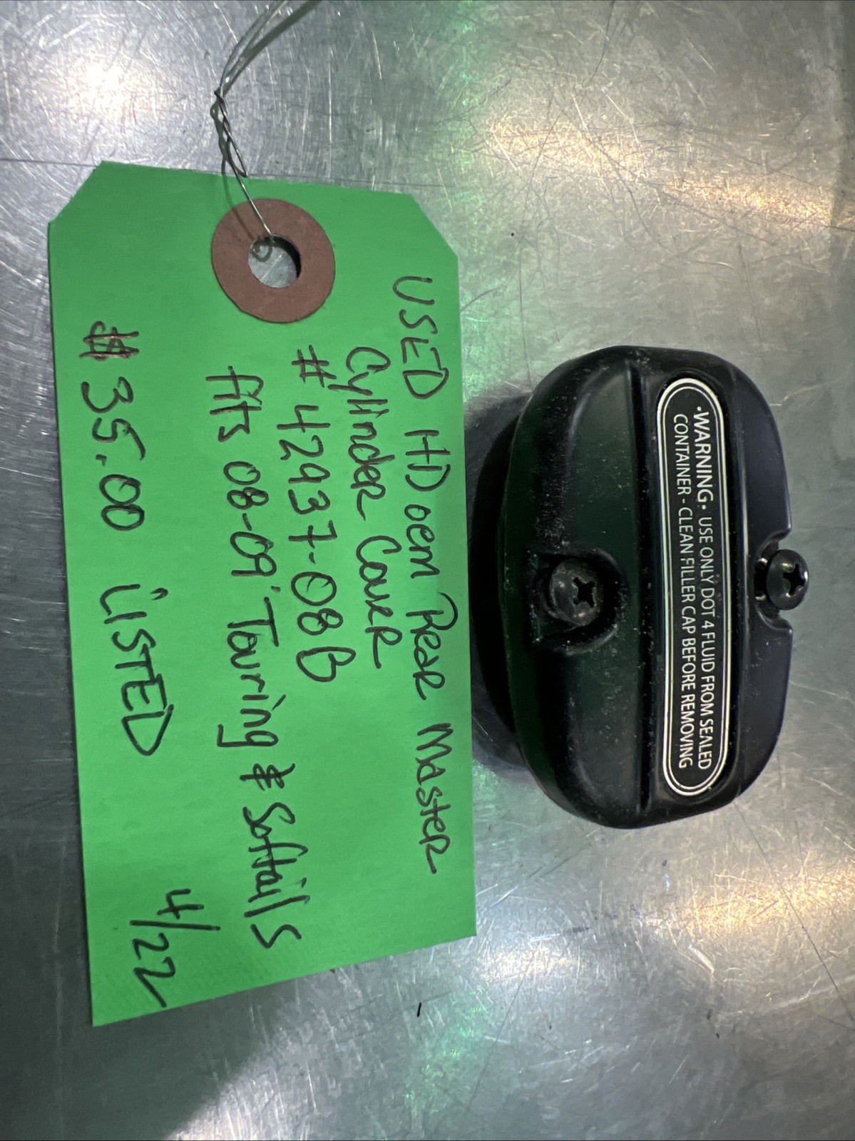 Harley Davidson oem Rear Master Cylinder Cover #42937-08B