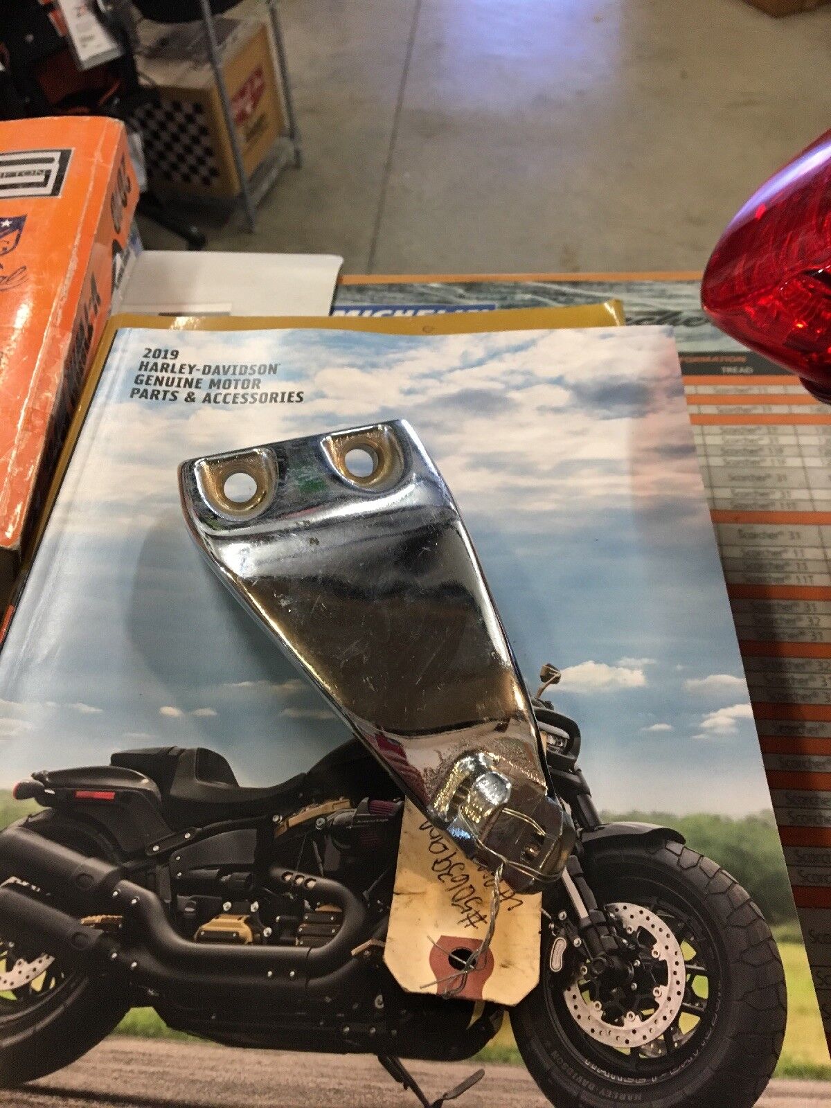 HD Lh Rider Footrest Bracket Chrome