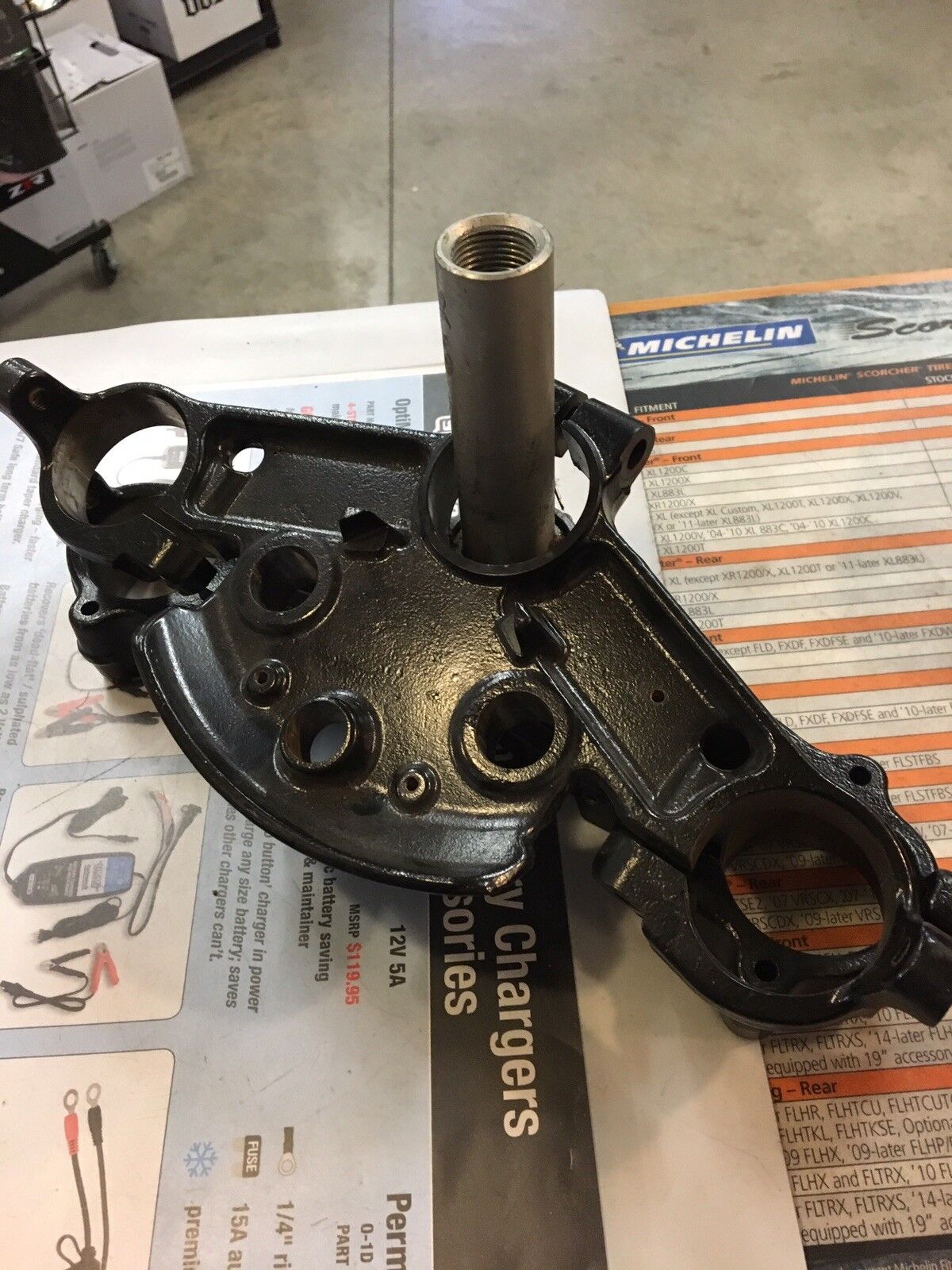 HD Upper/lower Fork Brackets