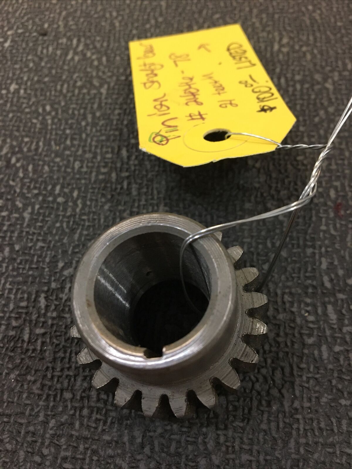 Harley Davidson OEM pinion shaft gear 21 tooth #24046-78