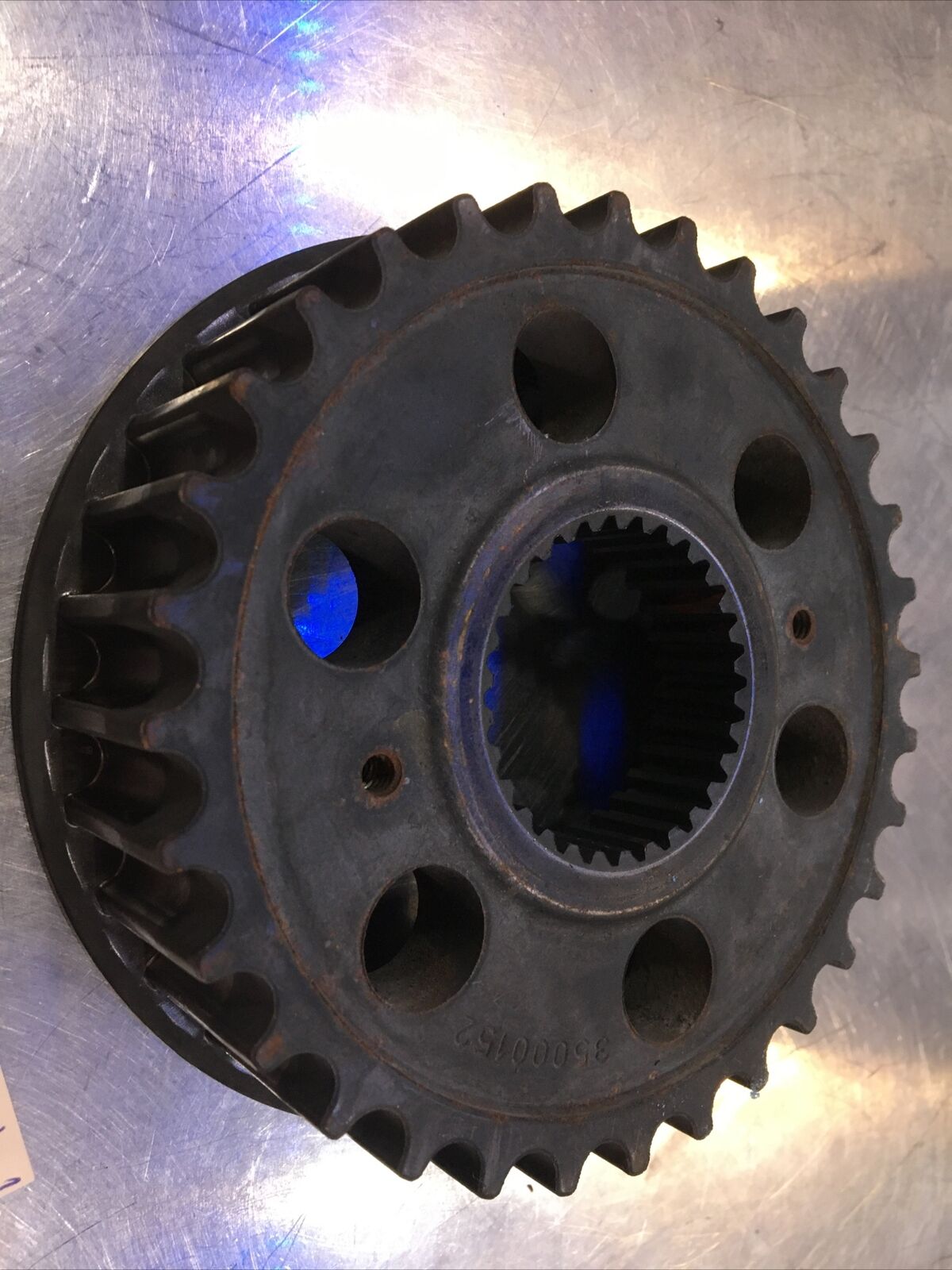 Harley Davidson oem 32 Tooth Transmission Sprocket #35000152