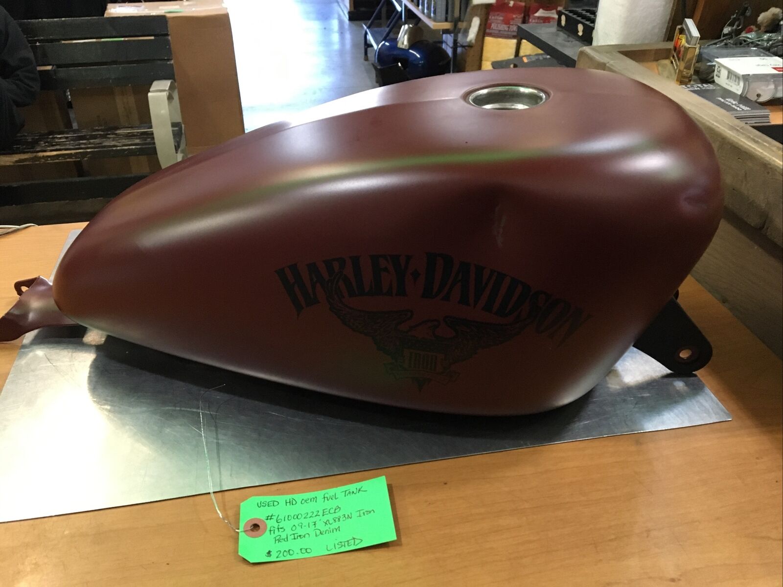 Harley Davidson oem Fuel Tank #61000222ECB