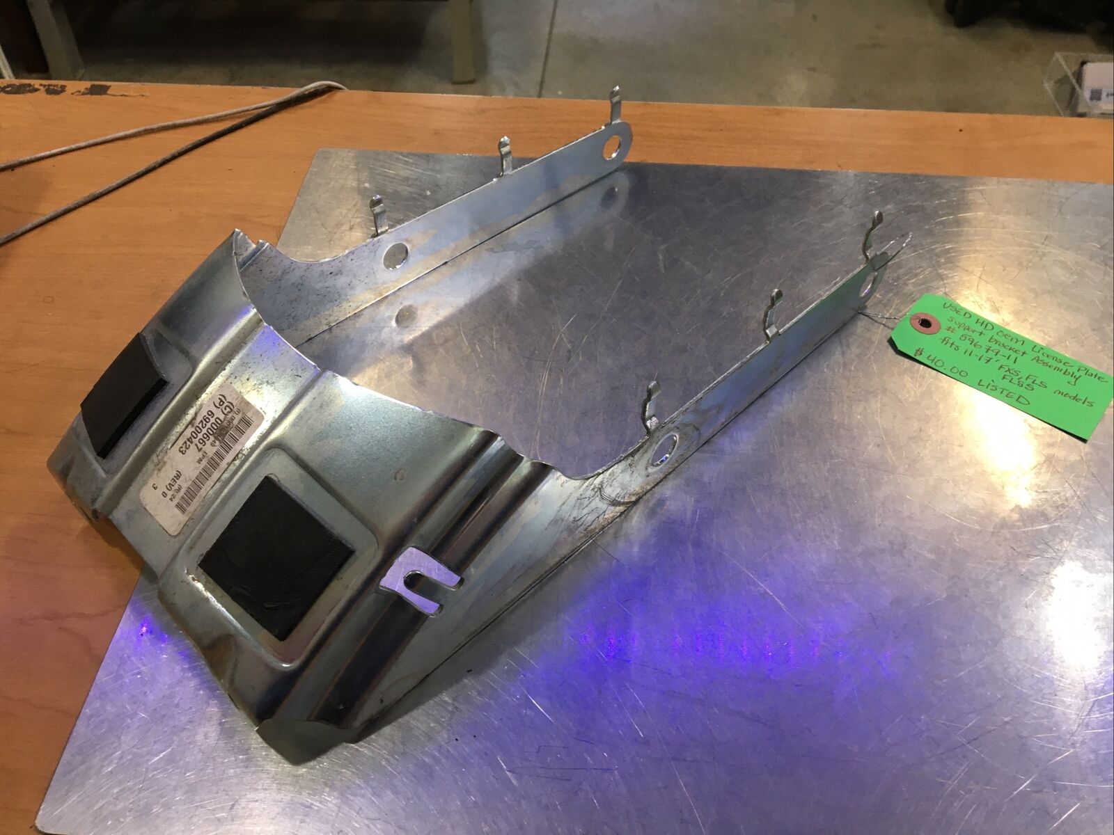 Harley Davidson oem License Plate Support Bracket Assembly #59679-11