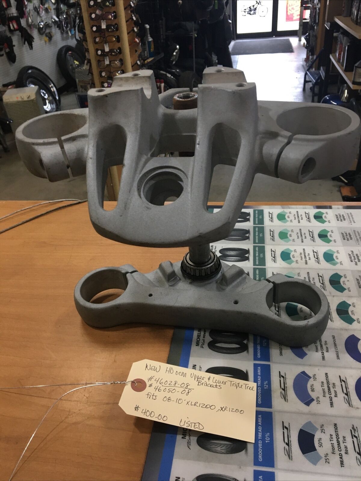 Harley Davidson oem Upper And Lower Triple Tree Brackets #46028-08