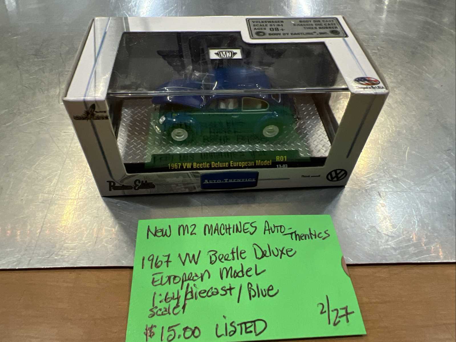 M2 Machines Auto-Thentics 1967 VW Beetle Deluxe European Model