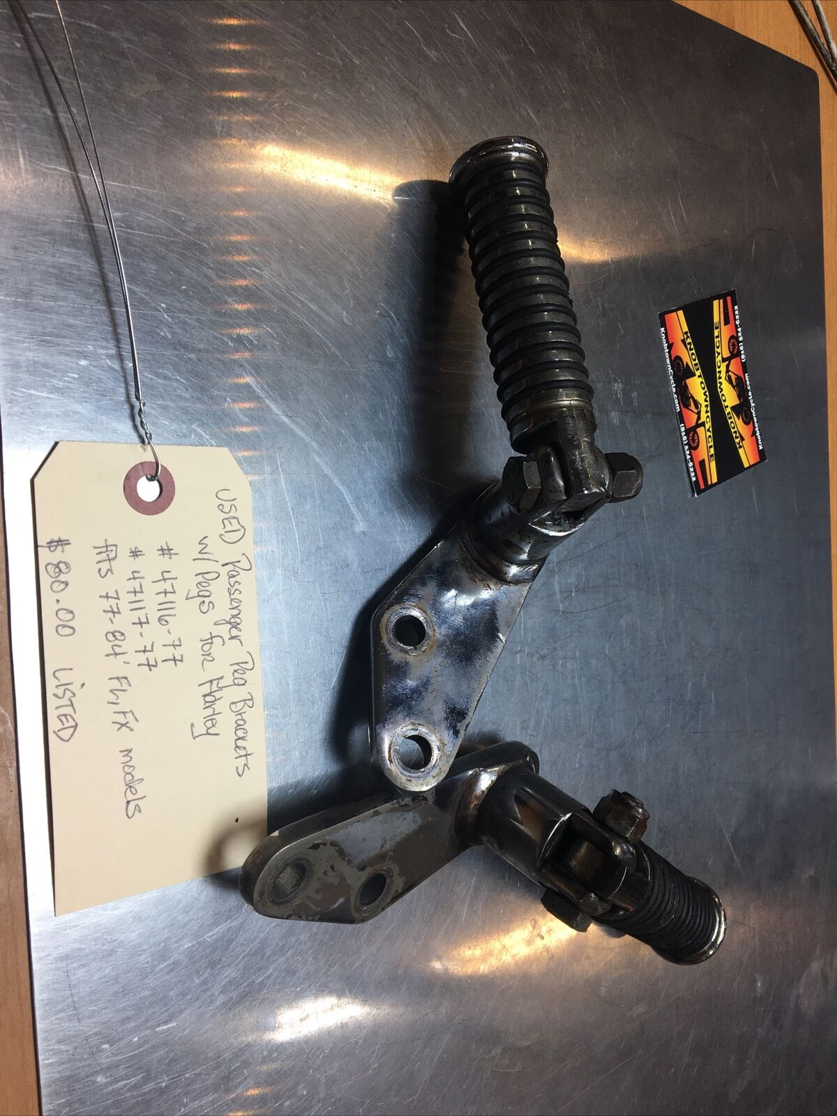 Passenger Peg Brackets W/Pegs For Harley #47116-77/47117-77