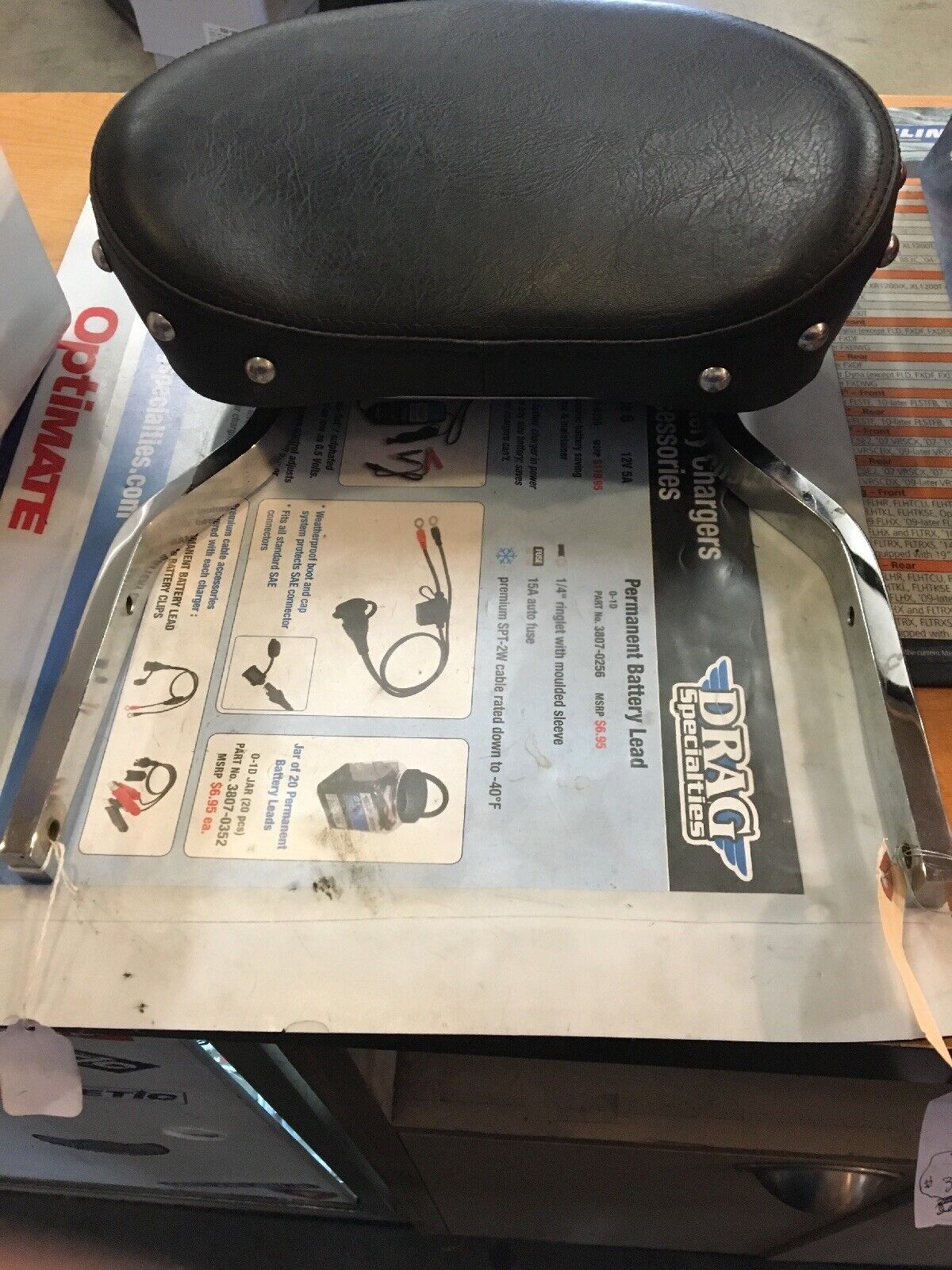 Suzuki Vulcan Sissy Bar And Mustang Pad