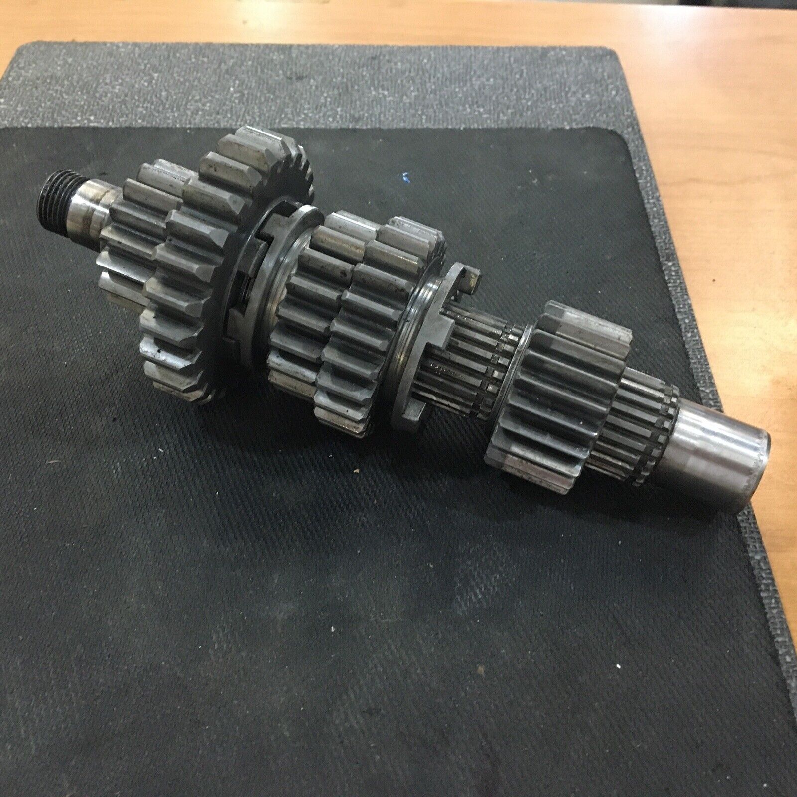 Harley Davidson 5-speed transmission countershaft assembly #35632-79