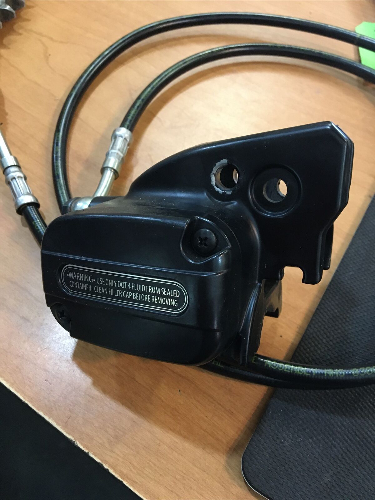 Harley Davidson OEM front brake master cylinder and brake line #44985-10C