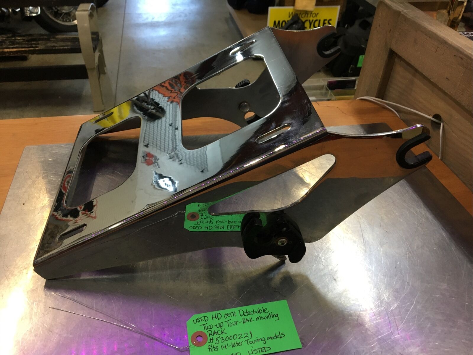 Harley Davidson oem Detachable Two-up Tour-Pak Mounting Rack #53000221