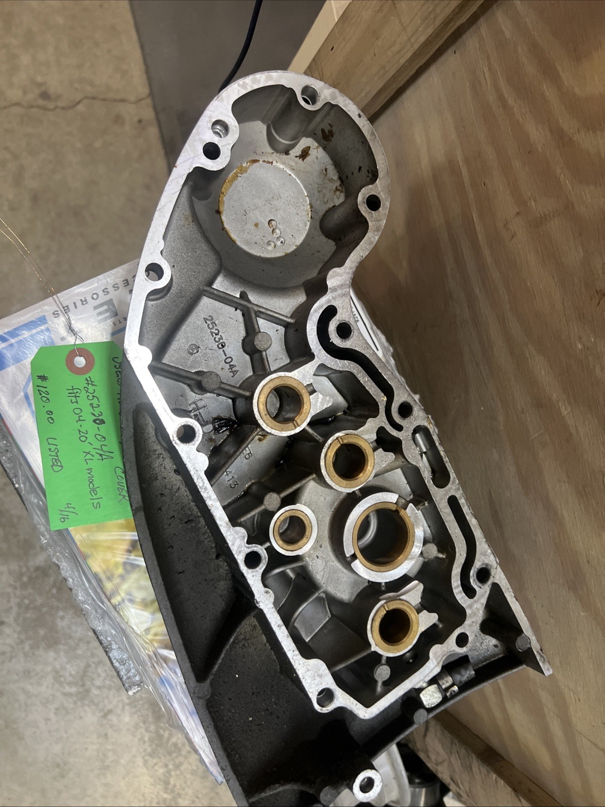 Harley Davidson oem Gear Case Cover #25230-04