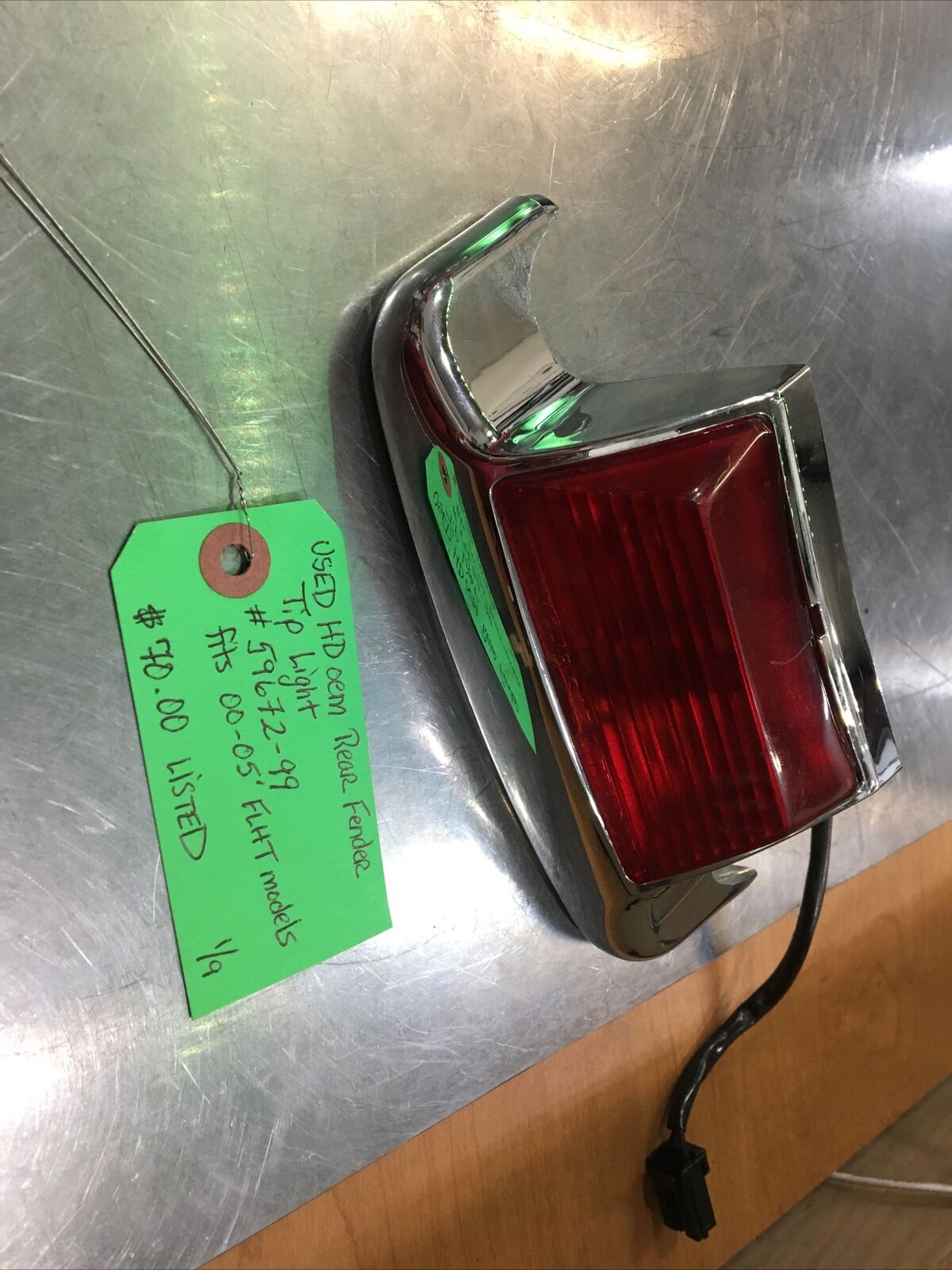 Harley Davidson oem Rear Fender Tip Light #59672-99