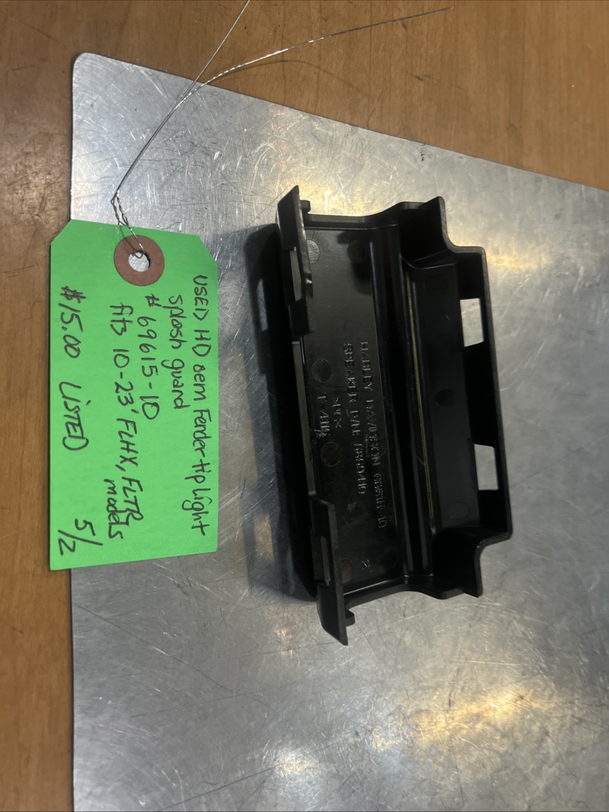 Harley Davidson oem Fender Tip Light Splash Guard #69615-10