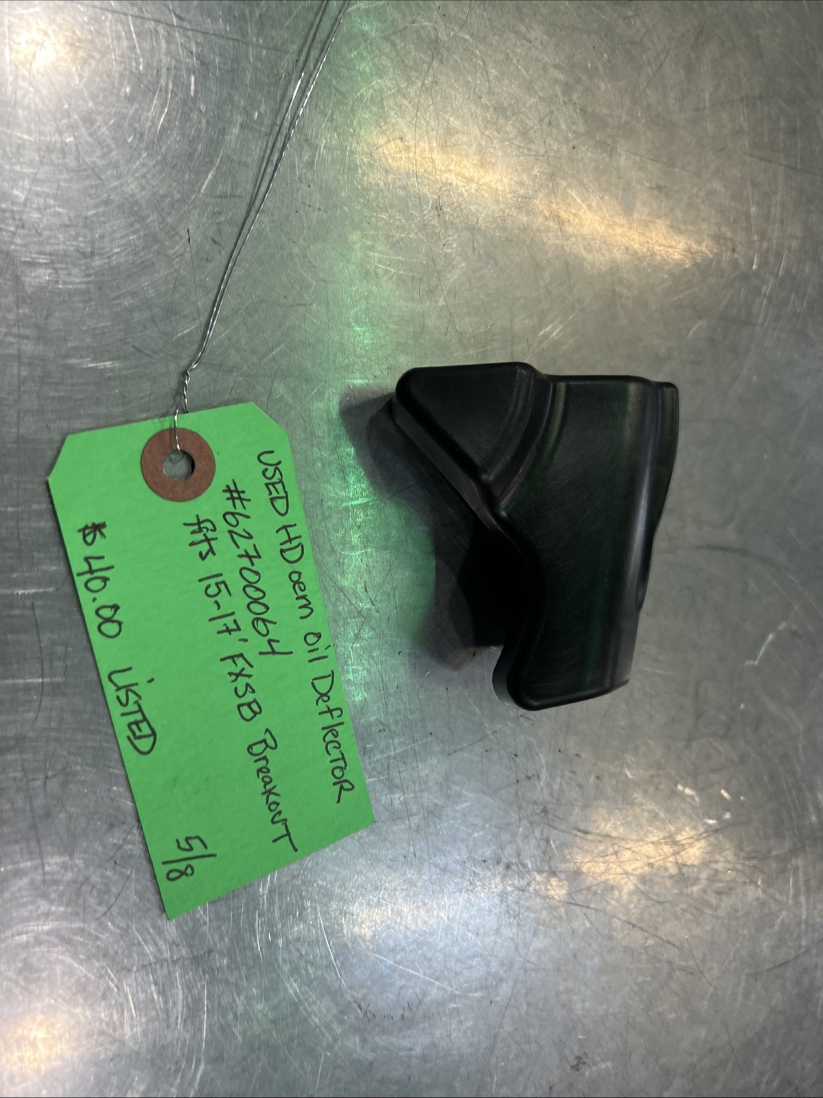 Harley Davidson oem Oil Deflector #62700064