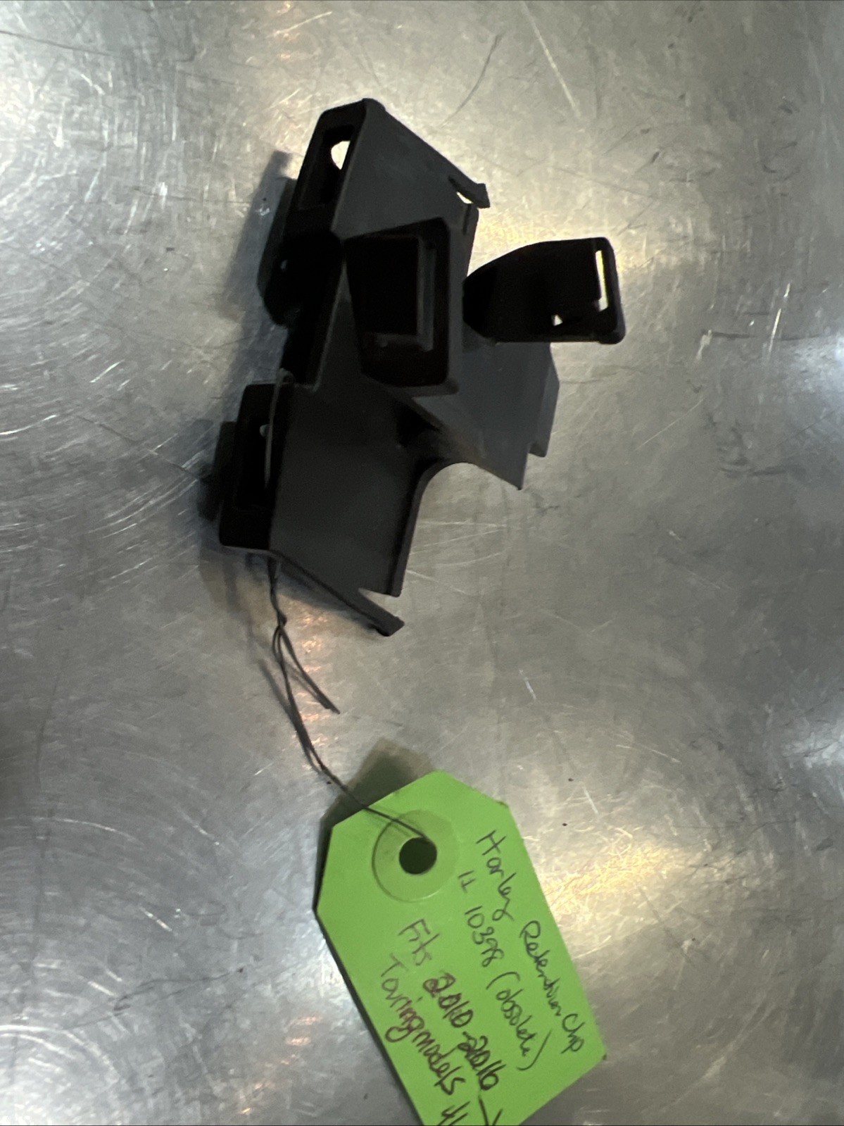 Harley Davidson oem Retention Clip #10398