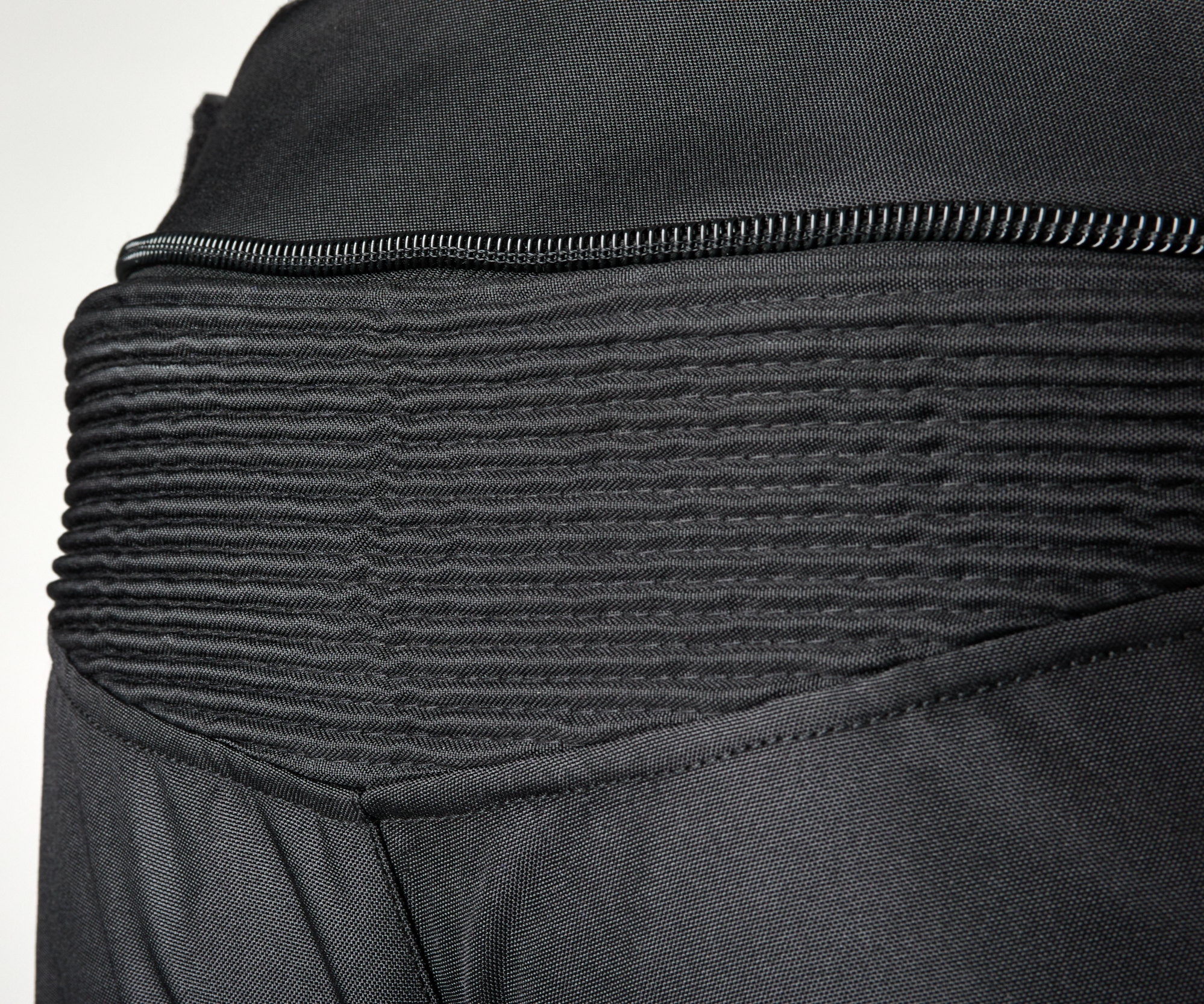 S1 Ce Pants - Image 9