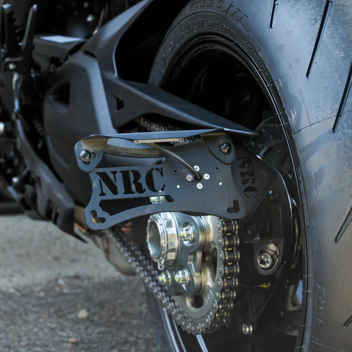 SIDE MOUNT LICENSE PLATE DUC