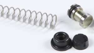HARDDRIVE REBUILD KIT FOR 5/8 MASTER CYL 82-95