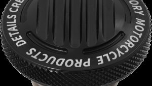 KENS FACTORY NL GAS CAP FINNED BLACK RACHET SCREW RH