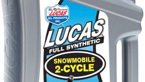 LUCAS SYNTHETIC SNOW MOTOR OIL 2T 1GAL