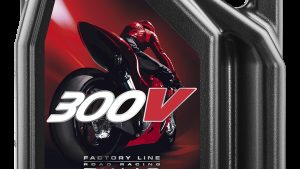 MOTUL 300V COMPETITION SYNTHETIC OIL 4T 5W40 4-1L