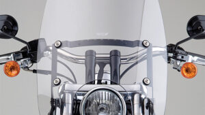 NATIONAL CYCLE SPARTAN WINDSHIELD 18.5" CLEAR QUICK RELEASE