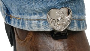 RYDER CLIPS CLIPS FOR STIRRUP/STRAP BOOTS HEART/SKULL CHROME